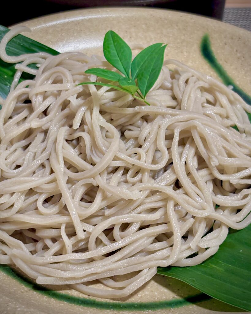 たからいランチの冷たい二八蕎麦
